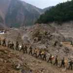地震大逃亡(地震大逃亡游戏)缩略图