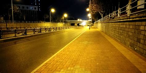 夜间小视频缩略图